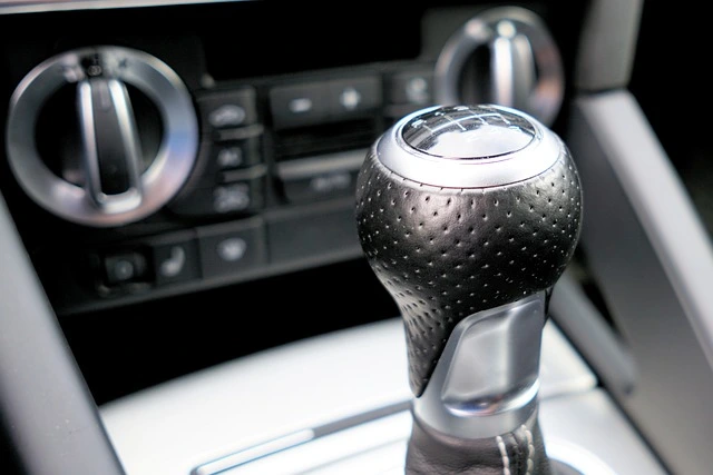 7 Signs Your Car Is Experiencing Transmission Issues